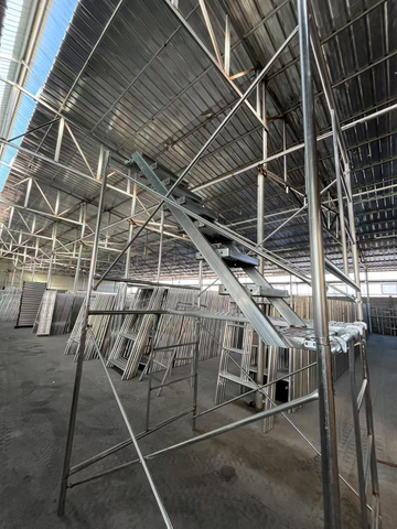 Steel Frame Scaffold with Stair 