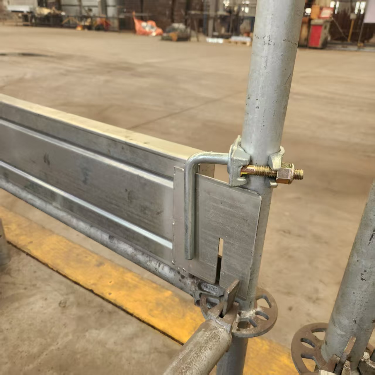 ScaffoldingToe Board Retaining Couplers Or Clamps Or Clips