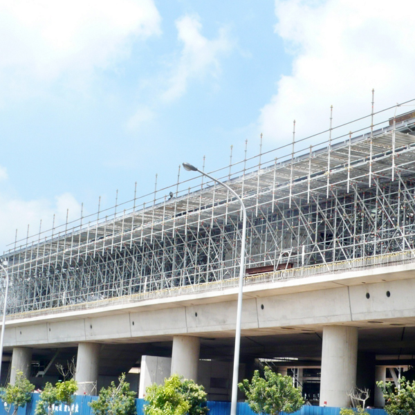 高铁站盘扣图片