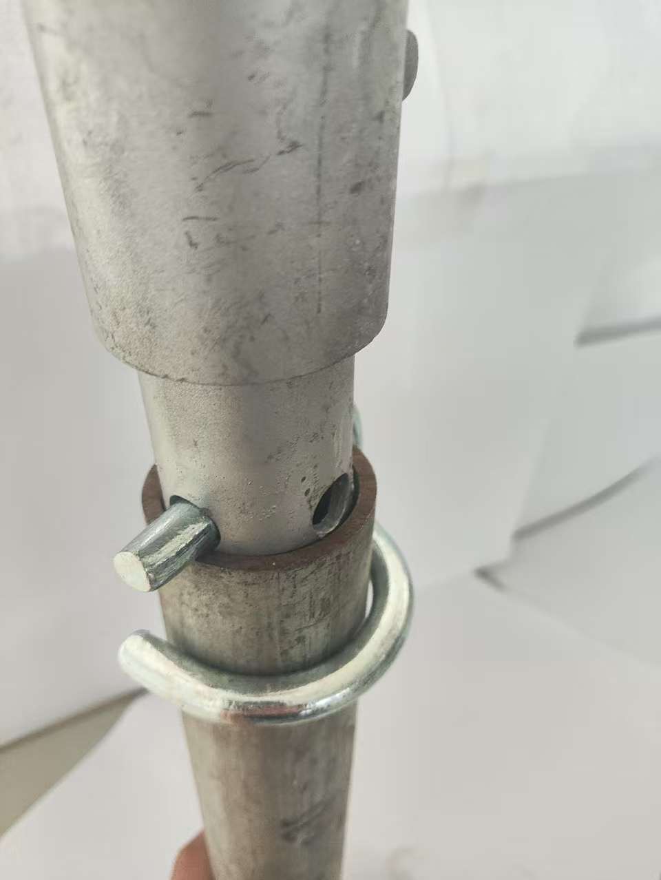  Gravity Lock Steel Pig Tail Pin 
