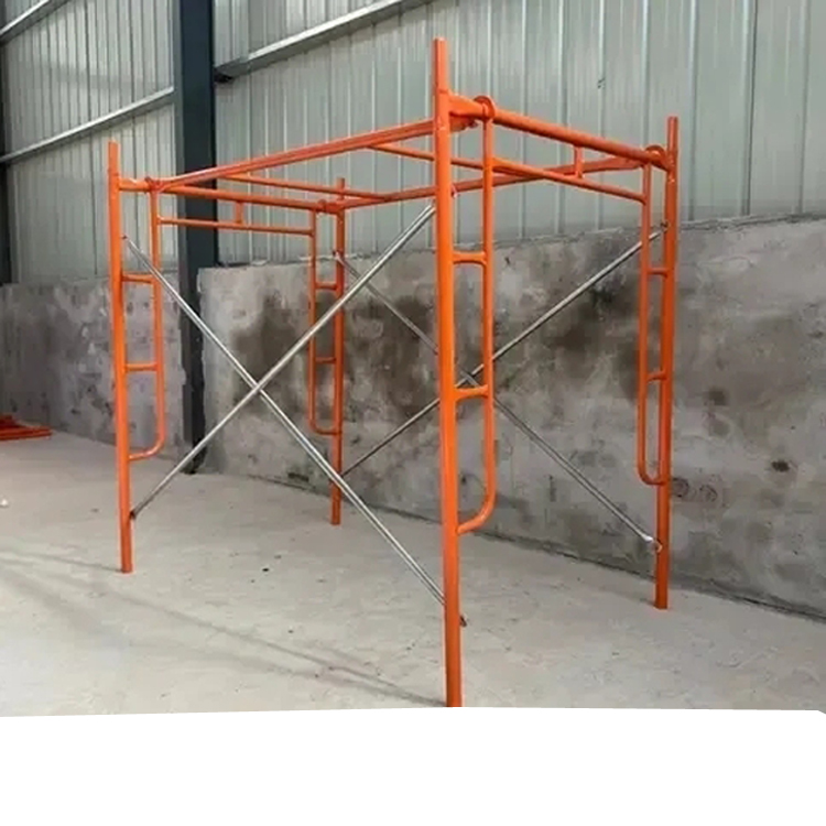 osha door frame scafolding with top cover or catwalk or plank 